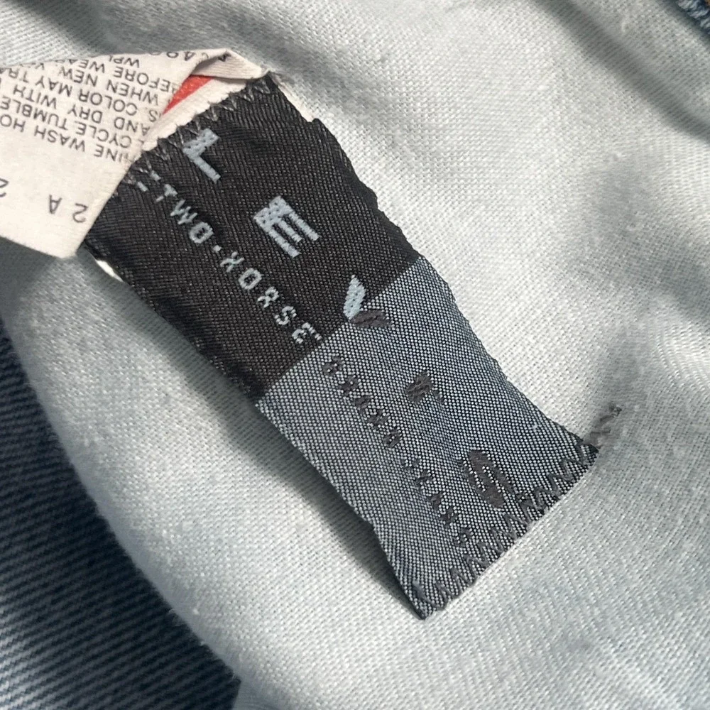 Vintage Levis Jeans Mens 38x29 Light Blue Wash Relaxed Straight Denim USA